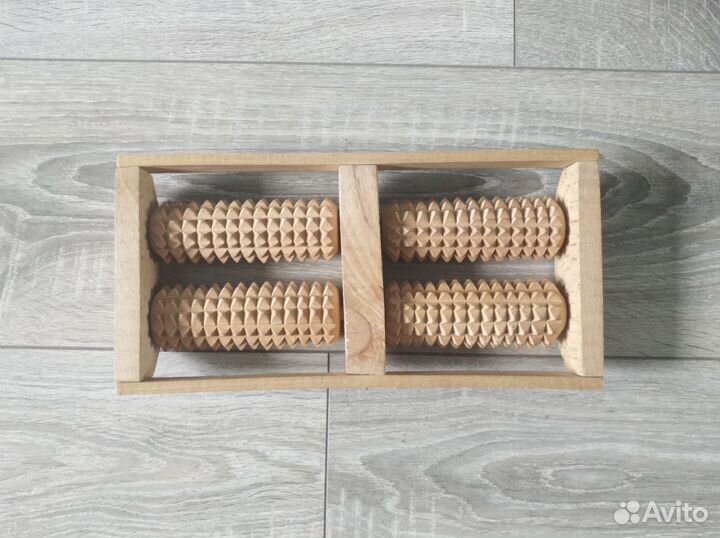 Деревянный массажер для ног роликовый двурядный