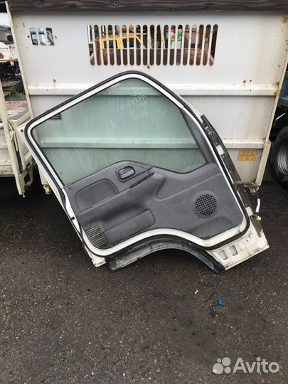 Дверь левая Isuzu Elf NKR66E 4HF1 1998