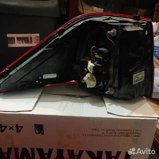 Фонари задние правый стороны Мерседес mL 166