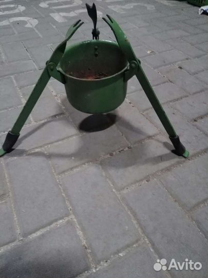 Подставка для елки с резервуаром