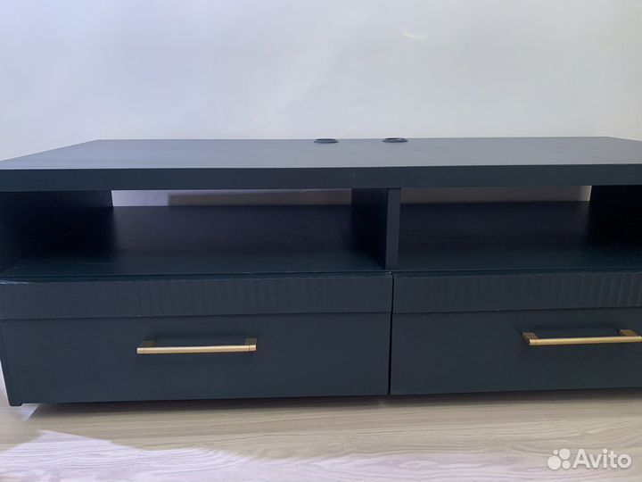 Тумба под телевизор