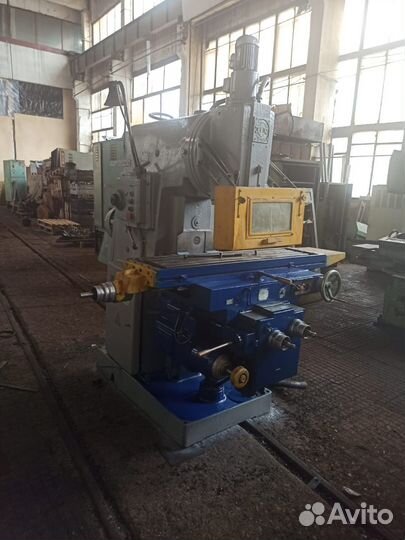 Фрезерный станок 6Р12