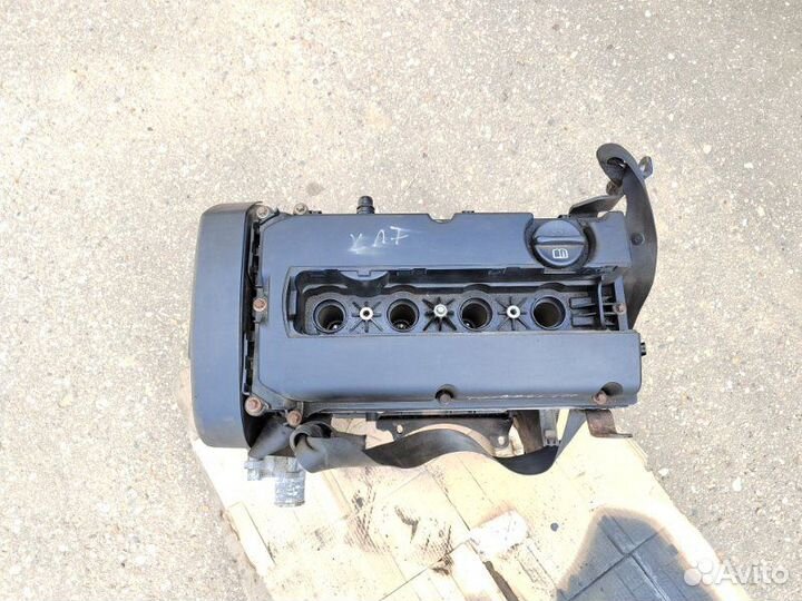 Двигатель без навесного Opel Astra J A16XER 2010