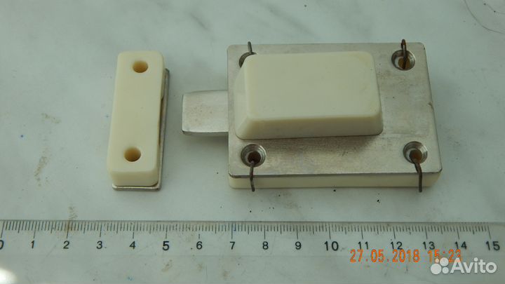 Задвижки-шпингалеты