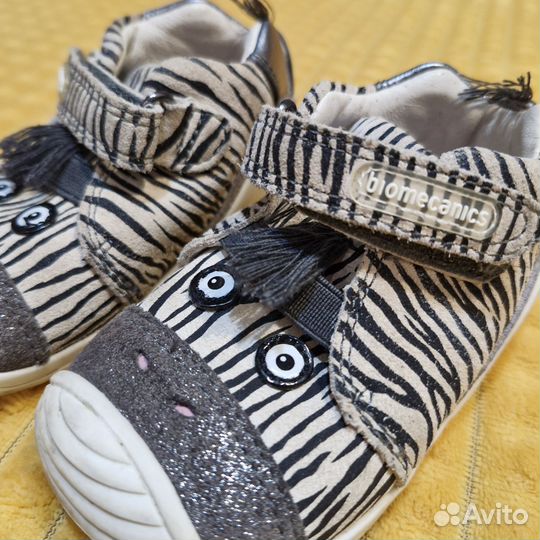 Кроссовки biomecanics 20