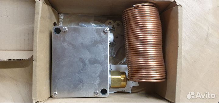 Siemens QAF81.6.Термостат