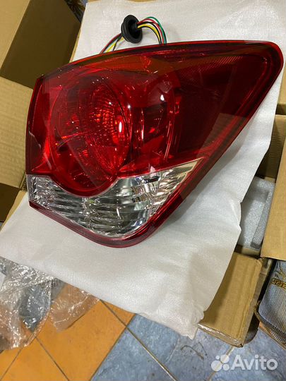 Фонарь задний chevrolet cruze 09- LH/RH 4D