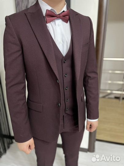 Мужской костюм тройка