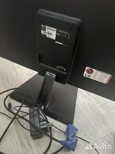 Монитор для компьютера LG Flatron E2242C-BN