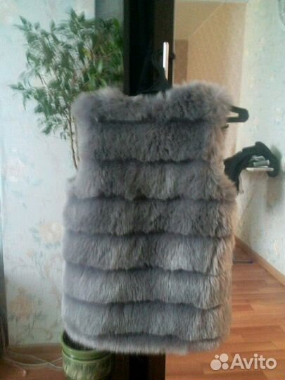 Меховой жилет