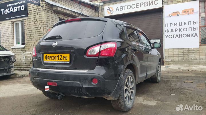 Фаркоп на Nissan Qashqai J10 2007-2014 года