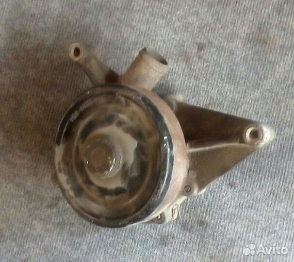 Помпа Jaguar S-Type 3.0 1999