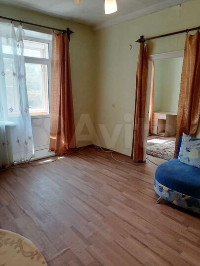 2-к. квартира, 50 м², 3/5 эт.