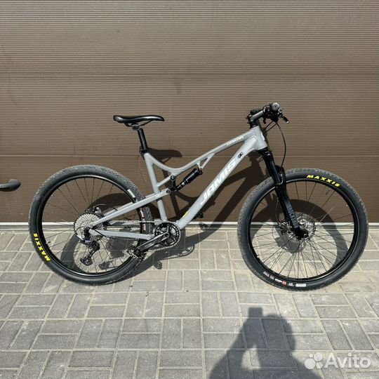 Jamis dakar 27.5 L