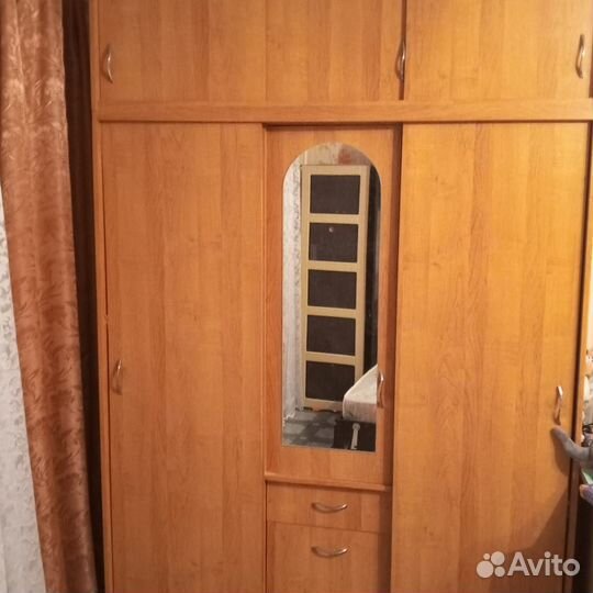 Шкаф для одежды бу
