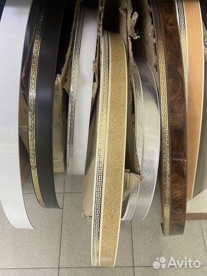 Карнизы потолочные и настенные