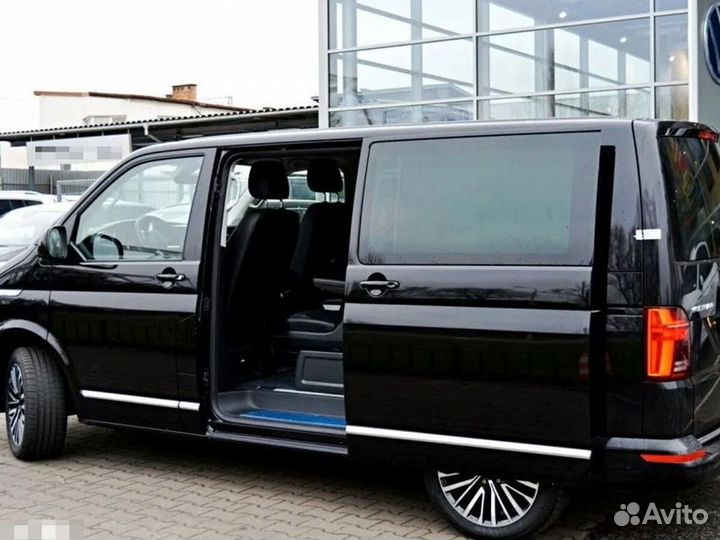 Volkswagen Multivan 2.0 AMT, 2024
