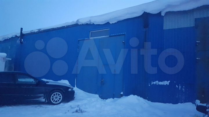 Гараж, > 30 м²