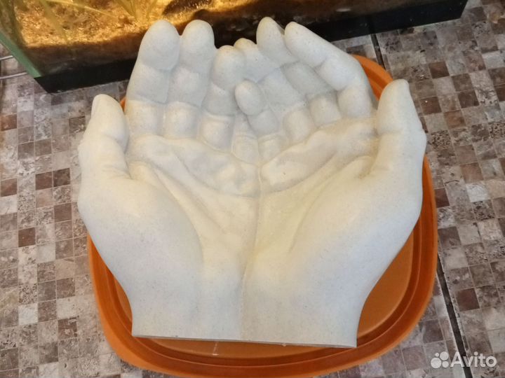 Статуэтки руки