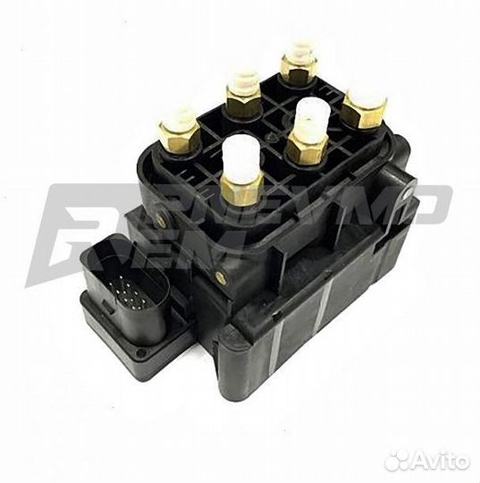 Блок клапанов пневмоподвески для Mercedes-Benz ML