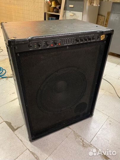 Комбоусилитель для бас-гитары Yerasov BA-210R