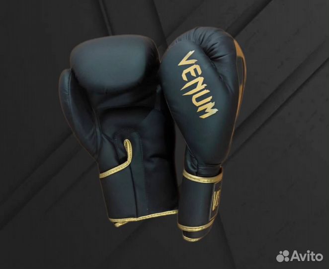 Боксерские перчатки Venum Golden (Голова змеи)