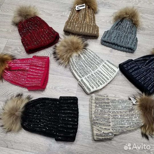 Шапка белая