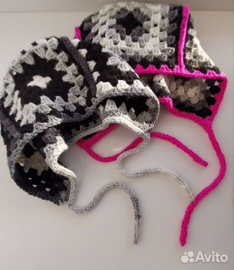Чепчик кроше(бабушкин квадрат)