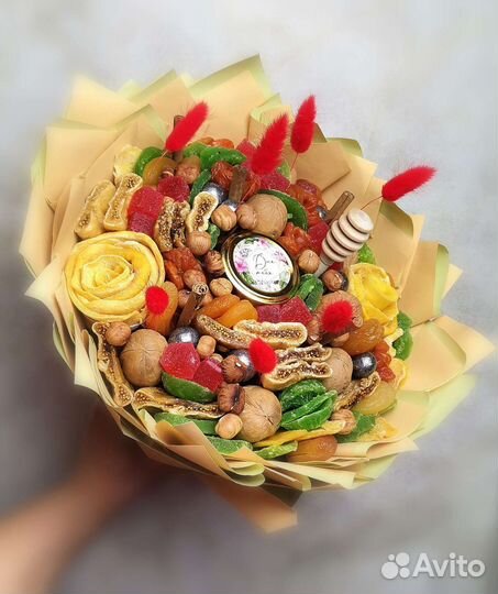 Букет из сухофруктов