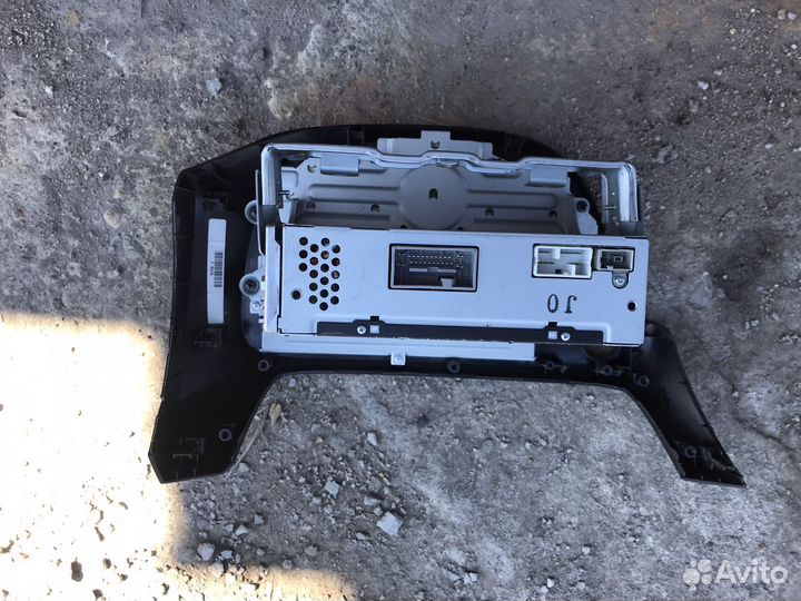 Магнитола Honda Fit 2010 год