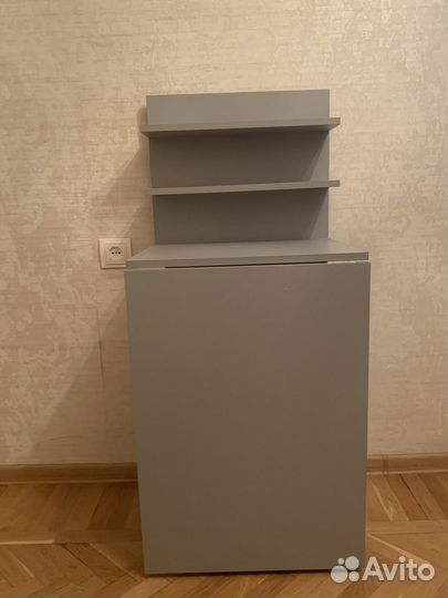 Раскладной маникюрный стол