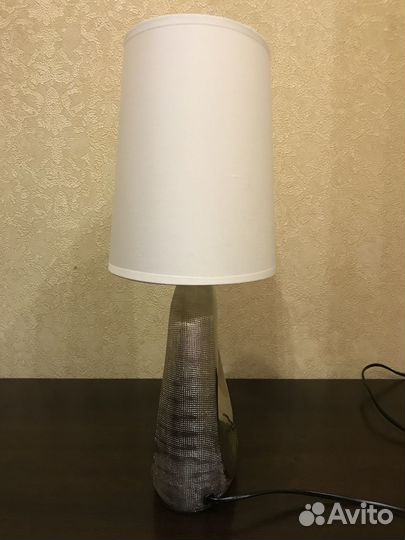 Светильник настольный с абажуром