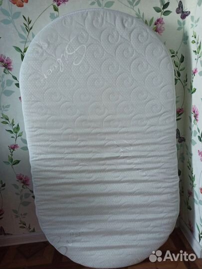Матрас овальный в детскую кроватку
