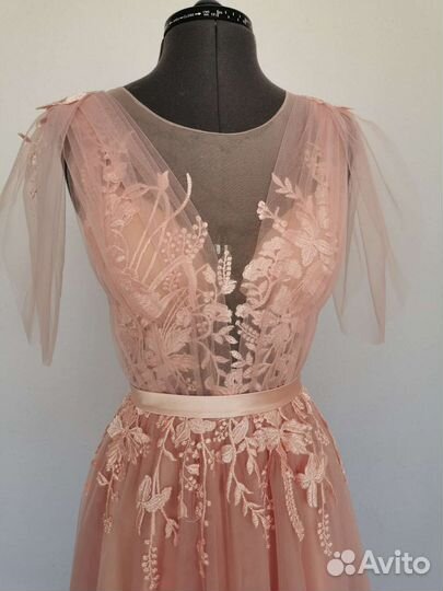 Нарядное платье пошив на заказ