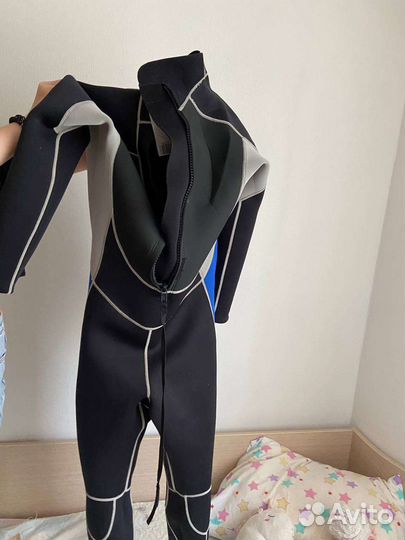 Гидрокостюм для плавания и прогулок на воде