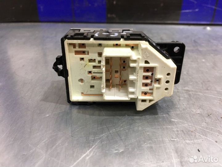 Блок регулировки фар зеркал Hyundai I30 хэтчбек