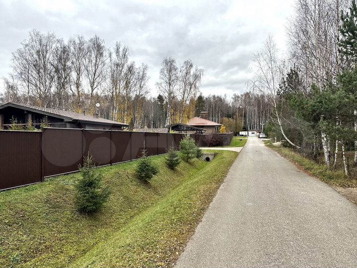 Участок 7 сот. (ИЖС)