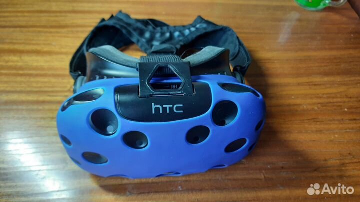 VR шлем HTC vive (полный комплект)