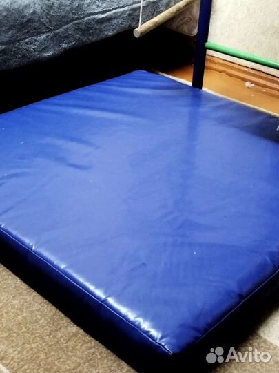 Шведская стенка с матом