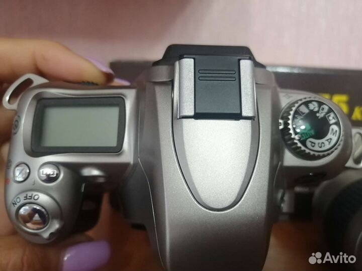 Зеркальный пленочный фотоаппарат nikon F 55 Kit