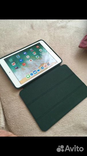 Планшет iPad mini 3 16gb