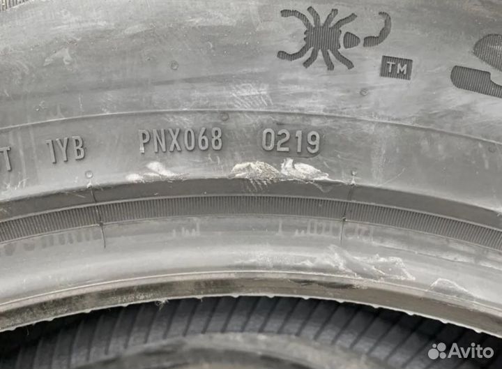 Pirelli Scorpion Ice Zero 2 285/35 R22 106H