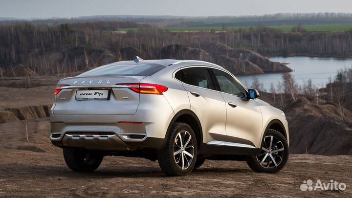 Водитель в таксопарк на своей машине