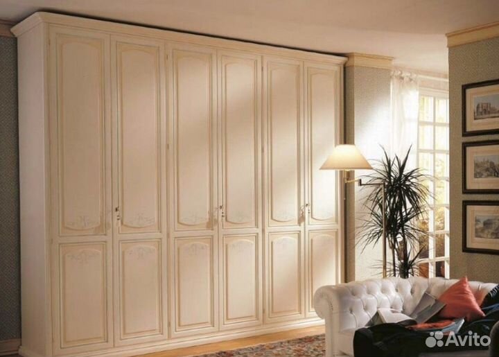 Шкаф распашной