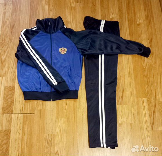 Костюм спортивный на мальчика 152-158 см