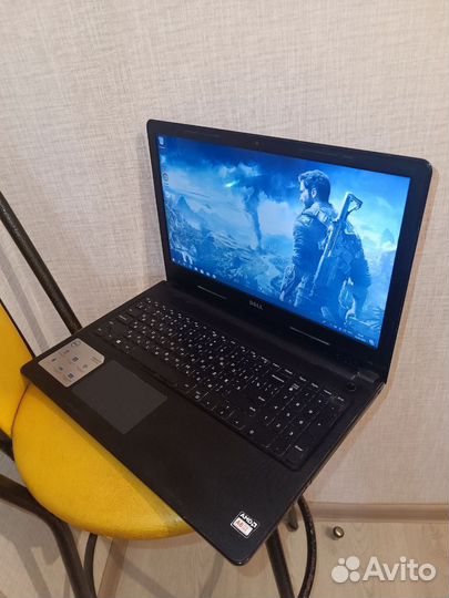 Ноутбук Dell / A6-9200 / 4GB / 500GB / 2017год