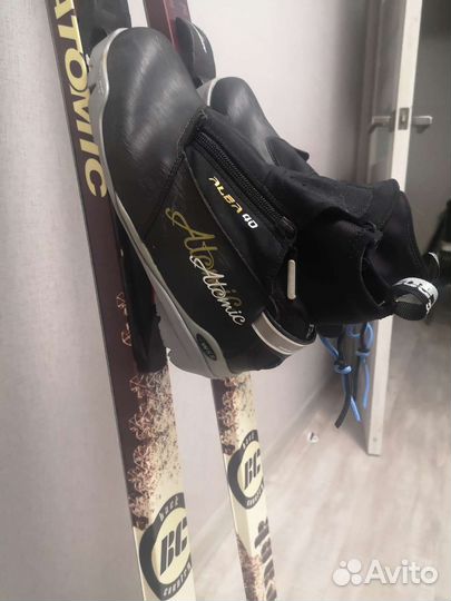 Беговые лыжи atomic