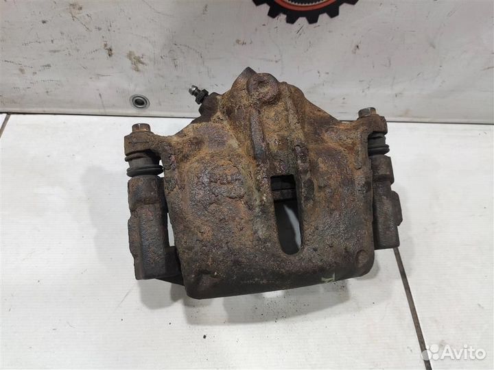 Суппорт передний правый Ford Mondeo III Рест