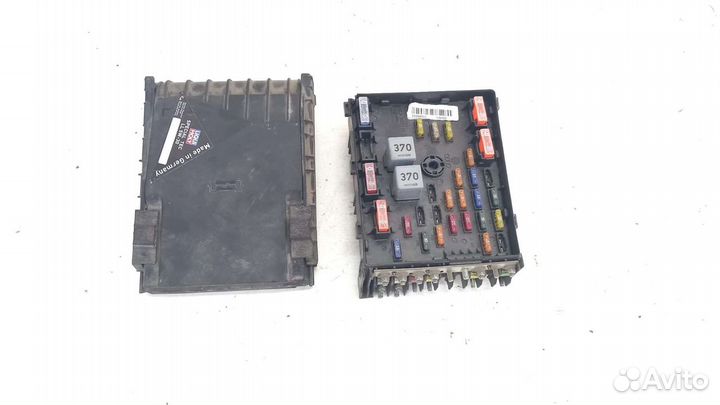 Блок предохранителей VW Passat CC