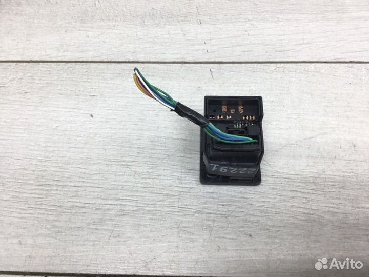 Кнопка управления зеркалами Toyota Auris хэтчбек